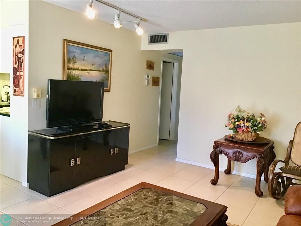 Boca Raton, Florida 33434, 2 Bedrooms Bedrooms, ,1 BathroomBathrooms,Residential Rental,Exclusive Right,Exeter A,F10381200