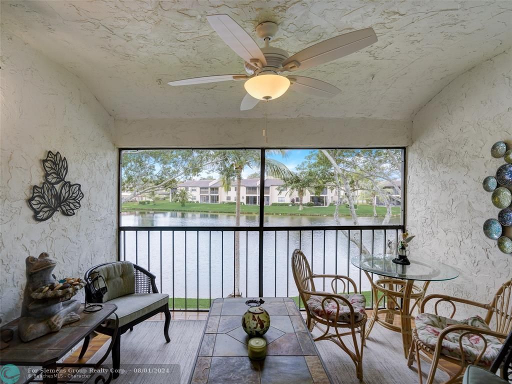 Balcony area, view of the lake