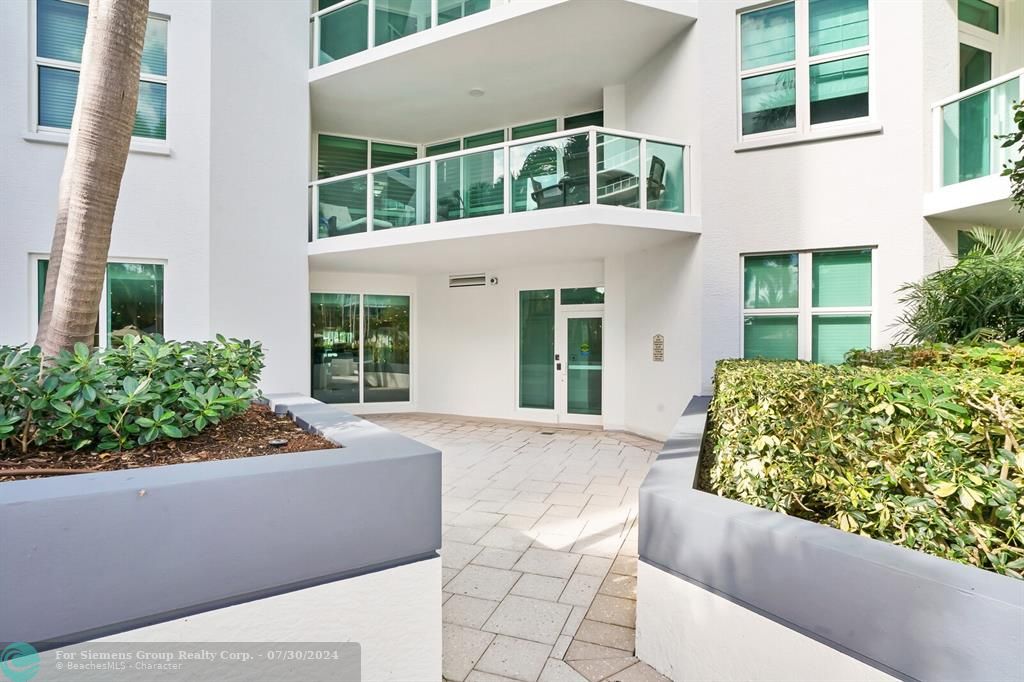 Boca Raton, Florida 33432, 1 Bedroom Bedrooms, ,2 BathroomsBathrooms,Condo/Co-op/Villa/Townhouse,Limited Service,Mizner Blvd,F10422907