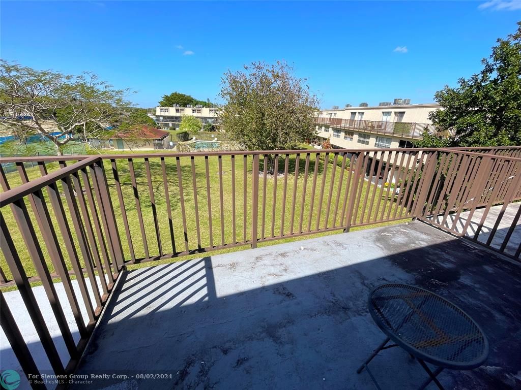 Boca Raton, Florida 33428, 2 Bedrooms Bedrooms, ,2 BathroomsBathrooms,Condo/Co-op/Villa/Townhouse,Exclusive Right,3rd St,F10422966