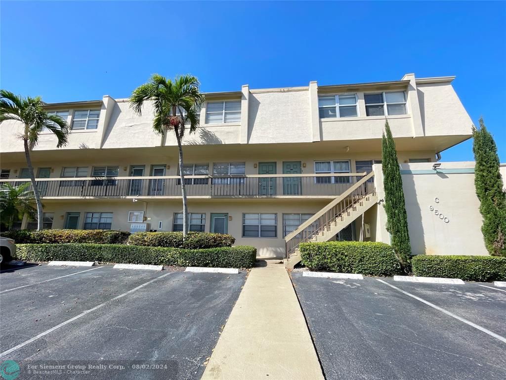 Boca Raton, Florida 33428, 2 Bedrooms Bedrooms, ,2 BathroomsBathrooms,Condo/Co-op/Villa/Townhouse,Exclusive Right,3rd St,F10422966