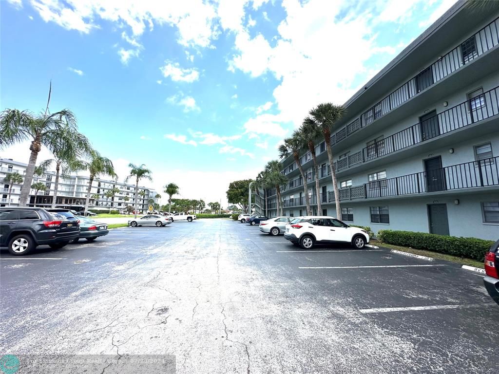 Boca Raton, Florida 33428, 2 Bedrooms Bedrooms, ,2 BathroomsBathrooms,Condo/Co-op/Villa/Townhouse,Exclusive Right,8th St,F10426634