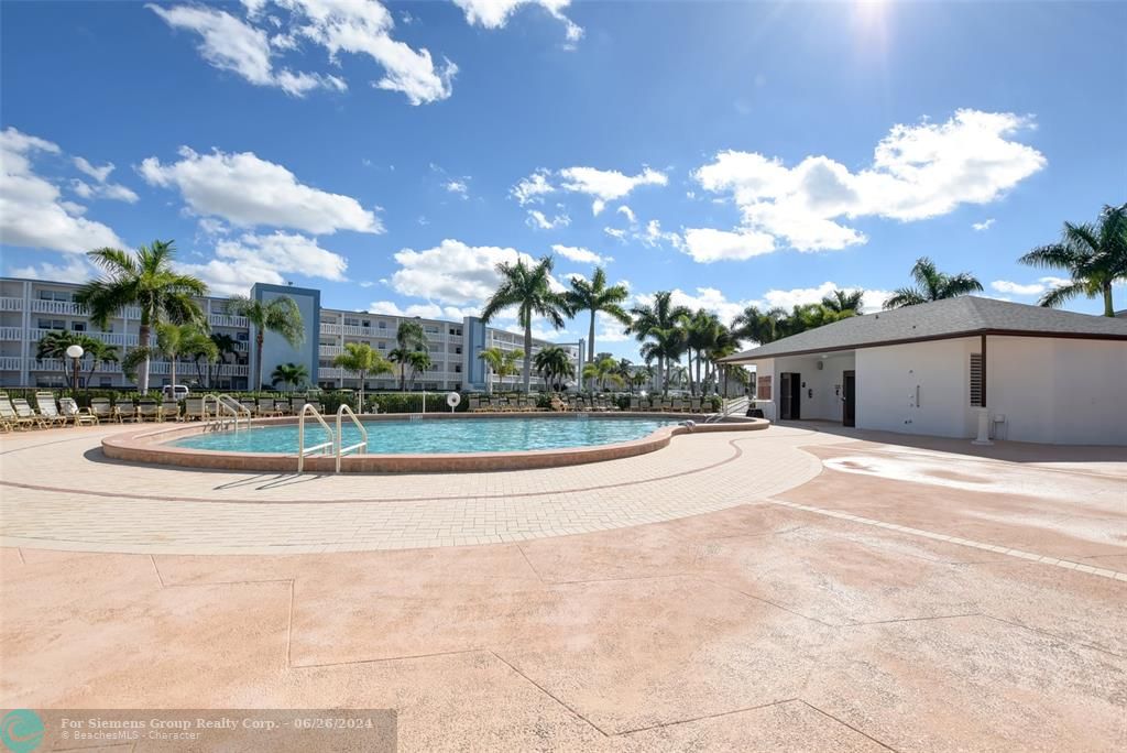 Boca Raton, Florida 33434, 1 Bedroom Bedrooms, ,1 BathroomBathrooms,Condo/Co-op/Villa/Townhouse,Exclusive Right,Suffolk A,F10426610