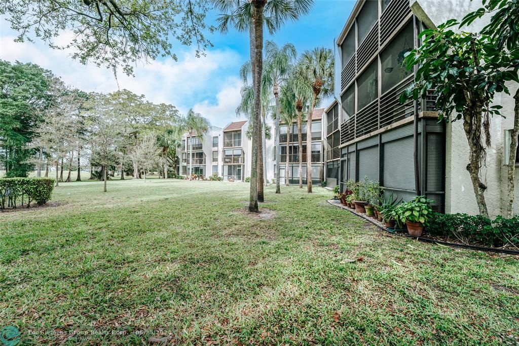 Tamarac, Florida 33321, 2 Bedrooms Bedrooms, ,2 BathroomsBathrooms,Condo/Co-op/Villa/Townhouse,Exclusive Right,Mcnab Rd,F10428102