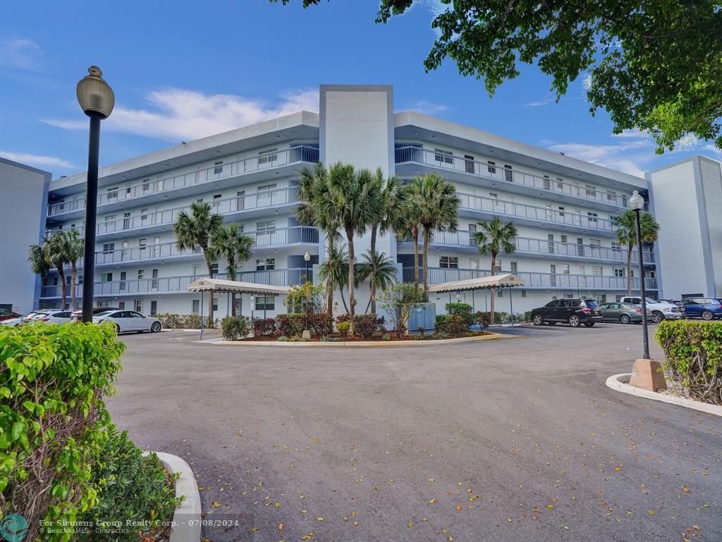 Boca Raton, Florida 33487, 2 Bedrooms Bedrooms, 2 Rooms Rooms,2 BathroomsBathrooms,Condo/Co-op/Villa/Townhouse,Exclusive Right,67th Street,F10430053