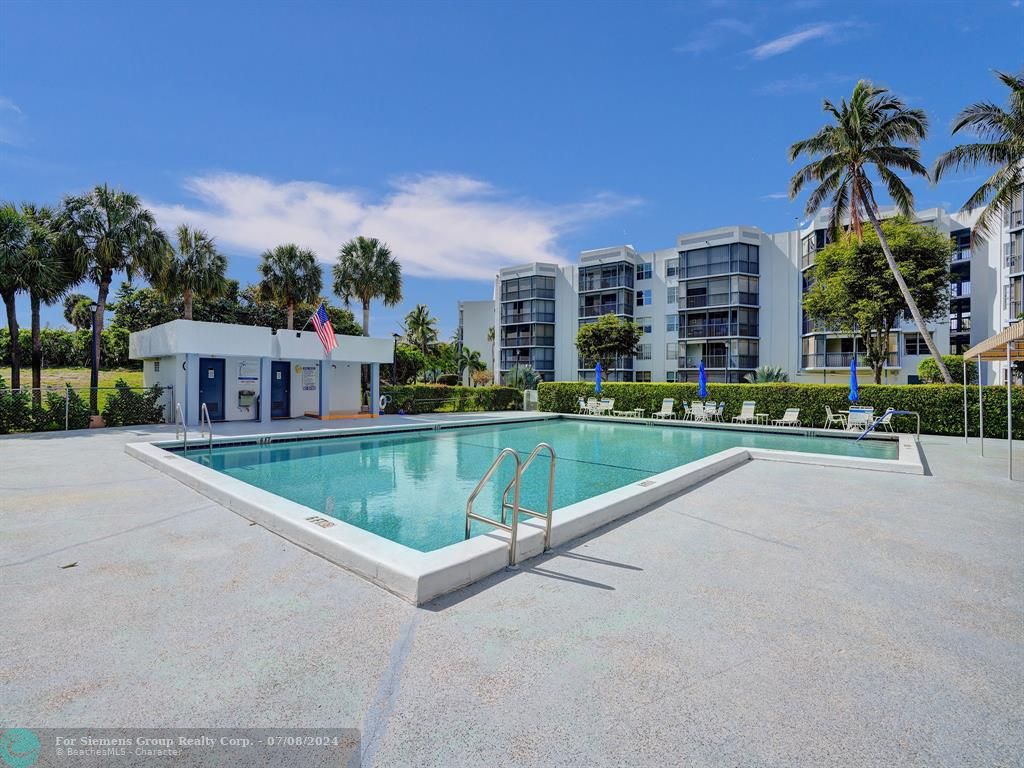 Boca Raton, Florida 33487, 2 Bedrooms Bedrooms, 2 Rooms Rooms,2 BathroomsBathrooms,Condo/Co-op/Villa/Townhouse,Exclusive Right,67th Street,F10430053