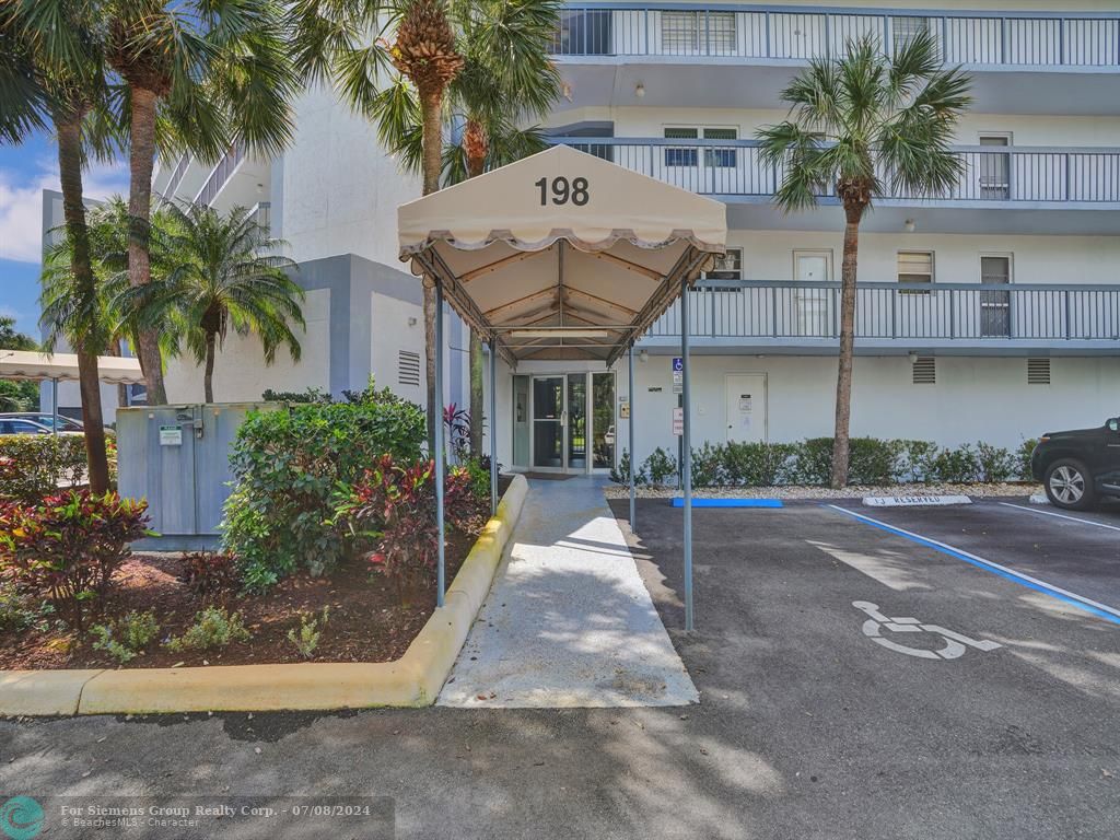 Boca Raton, Florida 33487, 2 Bedrooms Bedrooms, 2 Rooms Rooms,2 BathroomsBathrooms,Condo/Co-op/Villa/Townhouse,Exclusive Right,67th Street,F10430053