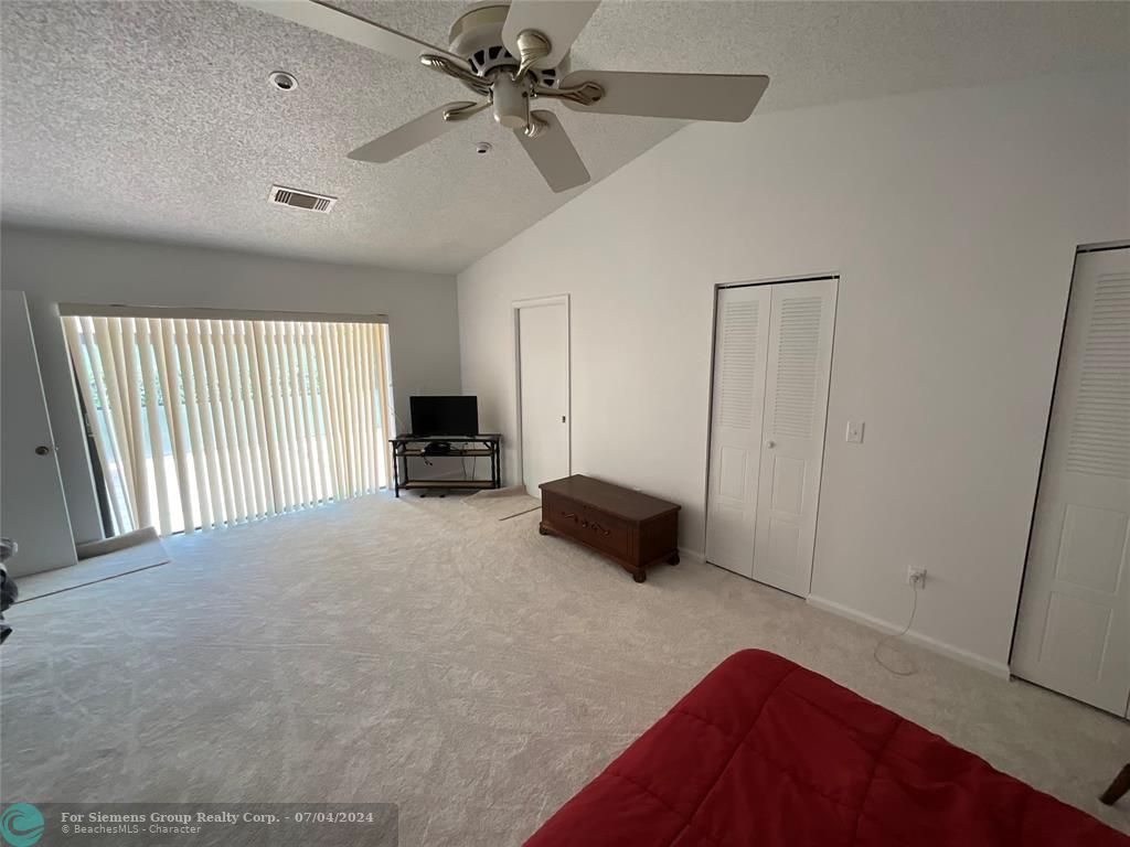 Boca Raton, Florida 33433, 2 Bedrooms Bedrooms, 6 Rooms Rooms,2 BathroomsBathrooms,Condo/Co-op/Villa/Townhouse,Exclusive Agency,Barlake Dr,F10423744