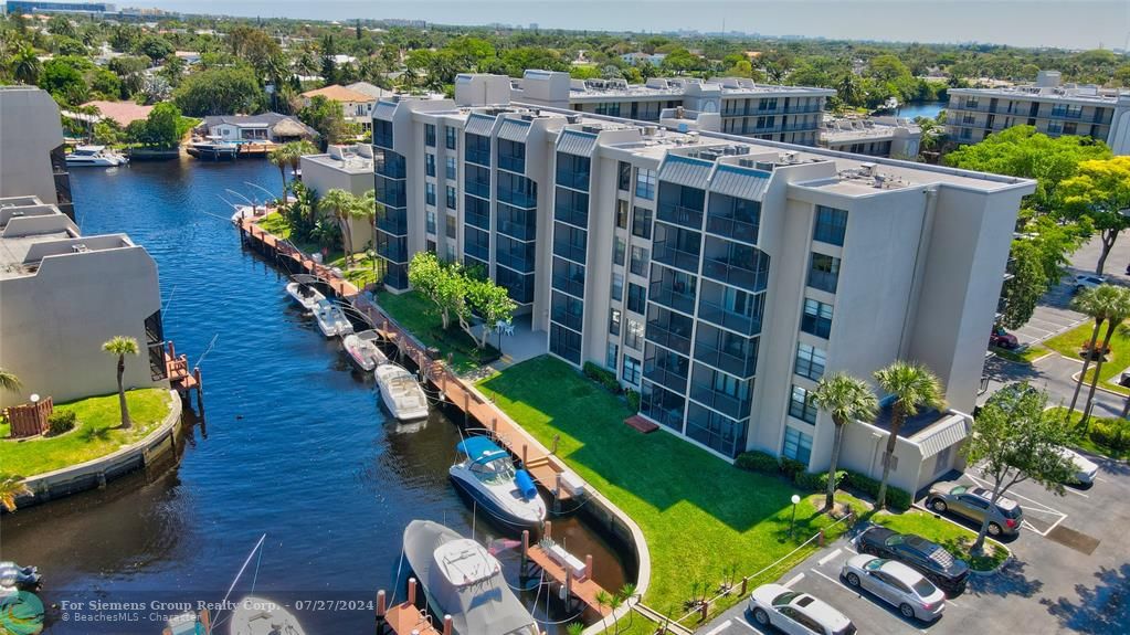 Boca Raton, Florida 33432, 1 Bedroom Bedrooms, ,1 BathroomBathrooms,Condo/Co-op/Villa/Townhouse,Exclusive Right,Royal Palm Way,F10432301