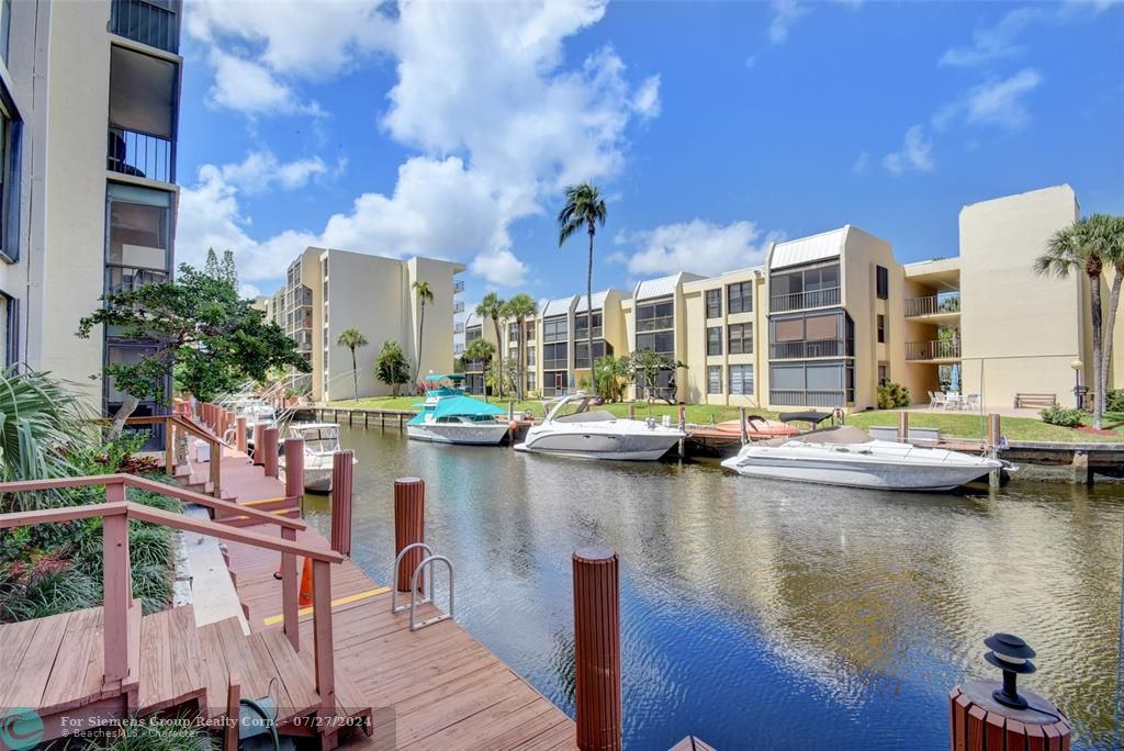 Boca Raton, Florida 33432, 1 Bedroom Bedrooms, ,1 BathroomBathrooms,Condo/Co-op/Villa/Townhouse,Exclusive Right,Royal Palm Way,F10432301