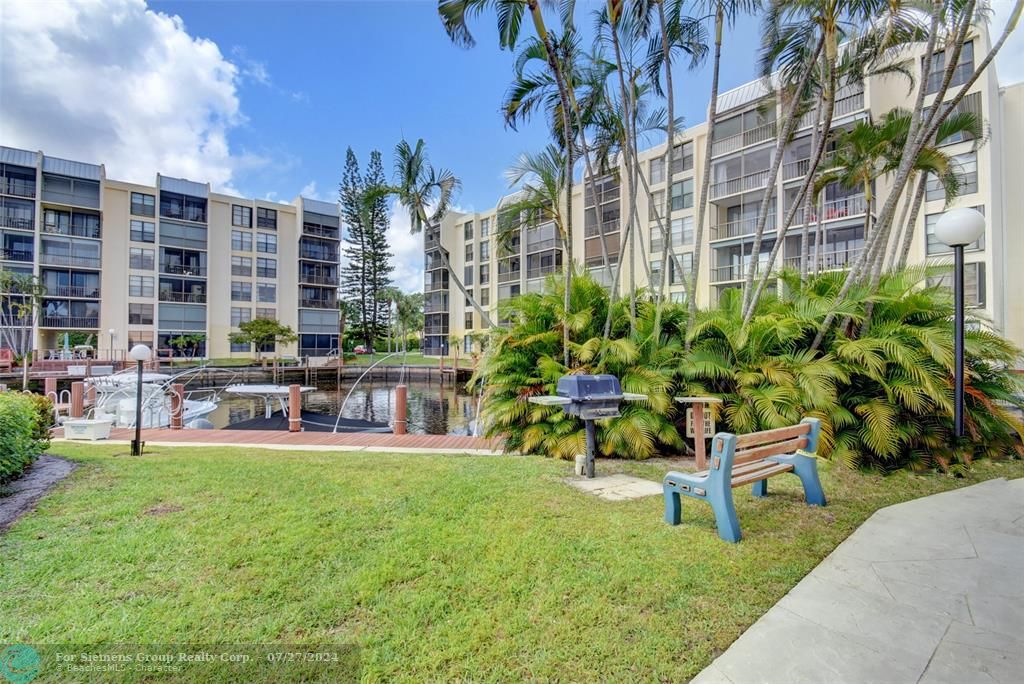 Boca Raton, Florida 33432, 1 Bedroom Bedrooms, ,1 BathroomBathrooms,Condo/Co-op/Villa/Townhouse,Exclusive Right,Royal Palm Way,F10432301