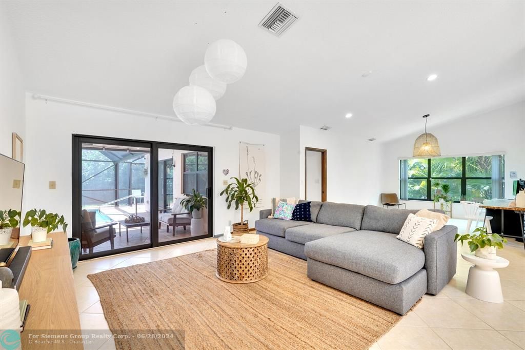 Boca Raton, Florida 33434, 4 Bedrooms Bedrooms, ,2 BathroomsBathrooms,Single Family,Exclusive Right,28th St,F10433372