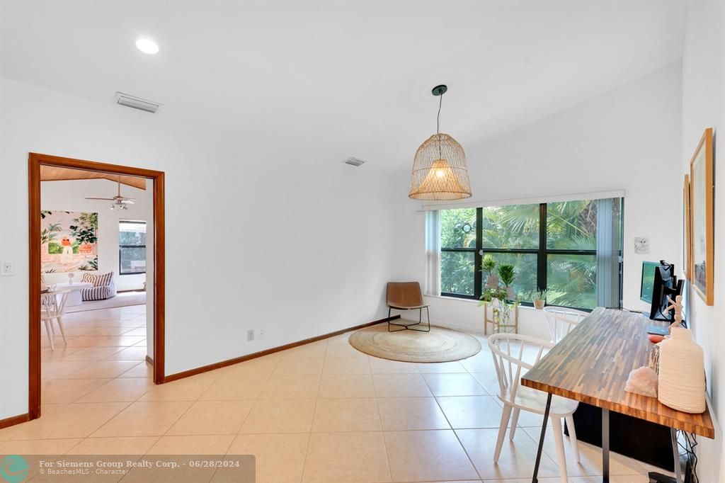 DINING ROOM / DEN
