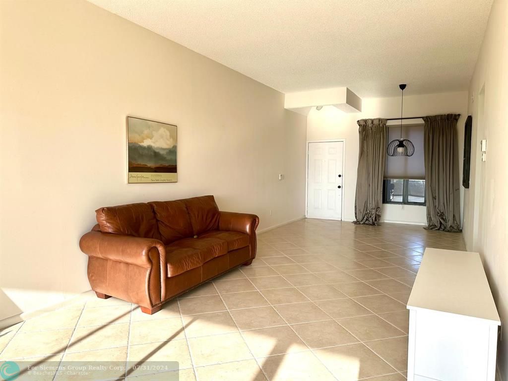 Boca Raton, Florida 33433, 2 Bedrooms Bedrooms, ,2 BathroomsBathrooms,Condo/Co-op/Villa/Townhouse,Exclusive Agency,La Paz Blvd,F10415110