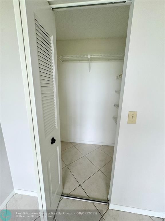 2ND BEDROOM CLOSET