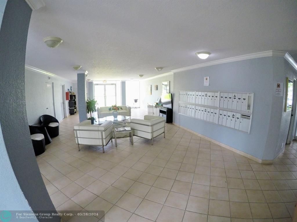 Boca Raton, Florida 33487, 1 Bedroom Bedrooms, ,2 BathroomsBathrooms,Condo/Co-op/Villa/Townhouse,Exclusive Right,2nd Ave,F10440767