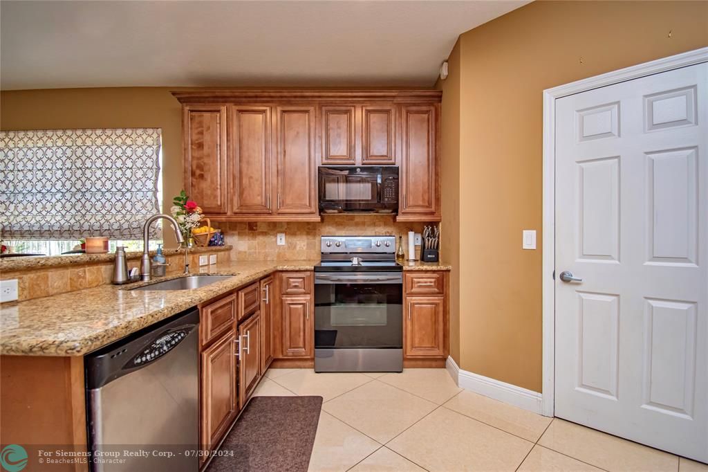 Boca Raton, Florida 33428, 4 Bedrooms Bedrooms, ,3 BathroomsBathrooms,Single Family,Exclusive Right,Cascades Pointe Dr,F10440594