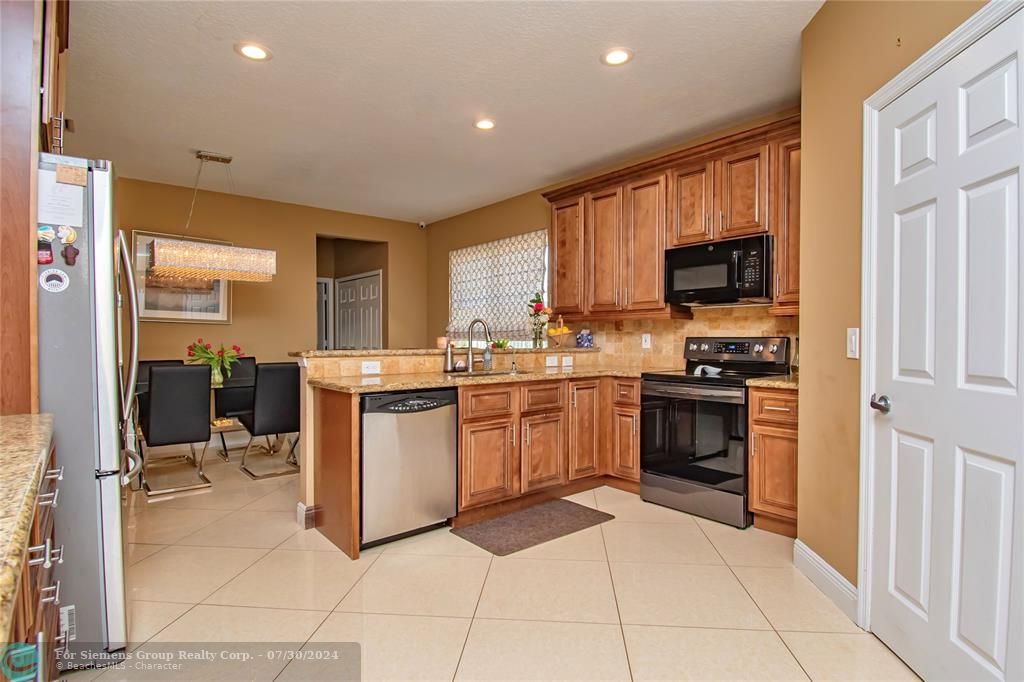 Boca Raton, Florida 33428, 4 Bedrooms Bedrooms, ,3 BathroomsBathrooms,Single Family,Exclusive Right,Cascades Pointe Dr,F10440594