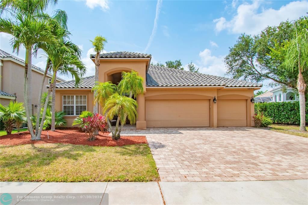 Boca Raton, Florida 33428, 4 Bedrooms Bedrooms, ,3 BathroomsBathrooms,Single Family,Exclusive Right,Cascades Pointe Dr,F10440594