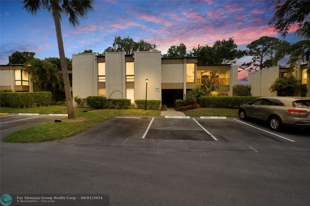 Boca Raton, Florida 33433, 2 Bedrooms Bedrooms, ,2 BathroomsBathrooms,Condo/Co-op/Villa/Townhouse,Exclusive Right,Spring Bottom Way,F10441379