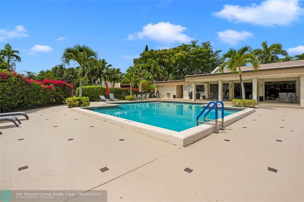 Boca Raton, Florida 33433, 2 Bedrooms Bedrooms, ,2 BathroomsBathrooms,Condo/Co-op/Villa/Townhouse,Exclusive Right,Spring Bottom Way,F10441379