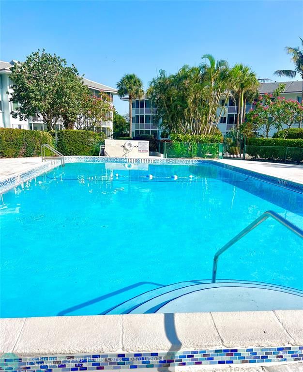 Boca Raton, Florida 33432, 1 Bedroom Bedrooms, 3 Rooms Rooms,1 BathroomBathrooms,Residential Rental,Exclusive Right,Banyan Rd,F10442115