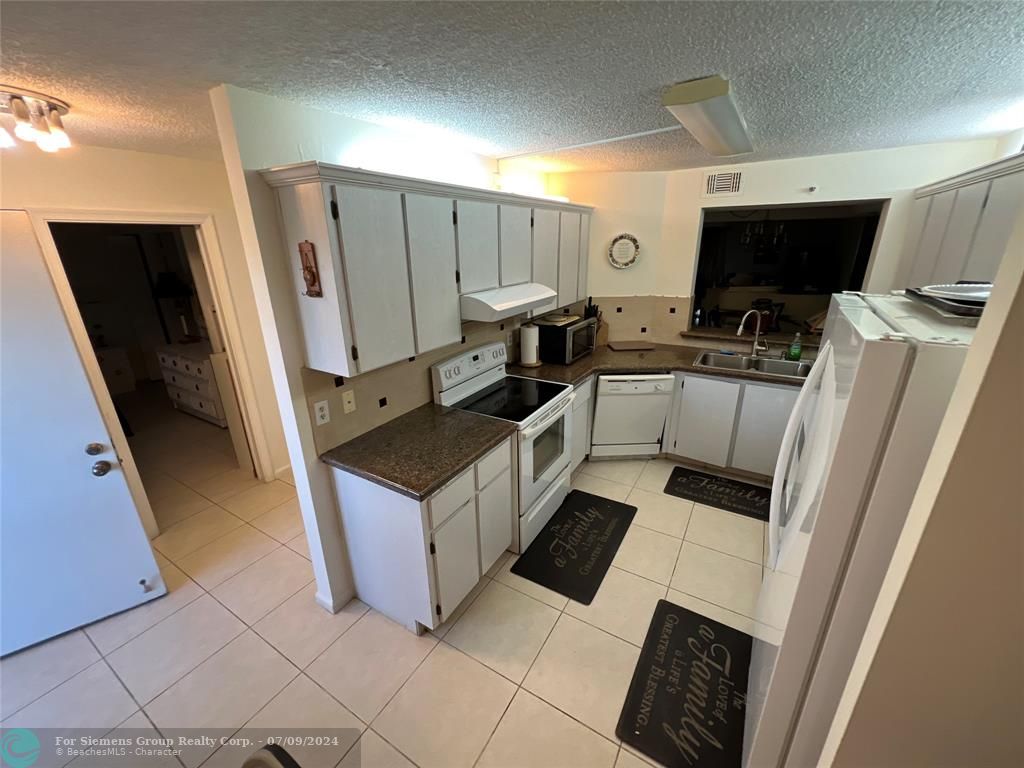 Boca Raton, Florida 33428, 2 Bedrooms Bedrooms, ,2 BathroomsBathrooms,Condo/Co-op/Villa/Townhouse,Exclusive Right,14 ST,F10443473