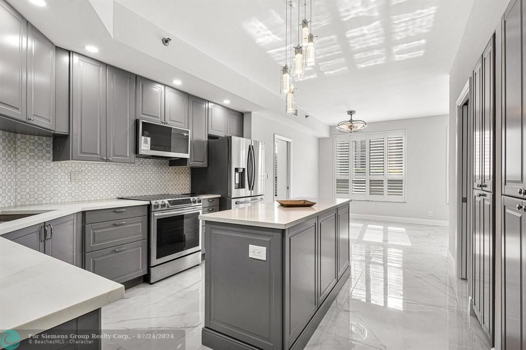 Boca Raton, Florida 33433, 3 Bedrooms Bedrooms, ,2 BathroomsBathrooms,Condo/Co-op/Villa/Townhouse,Exclusive Right,Promenade Drive,F10443682