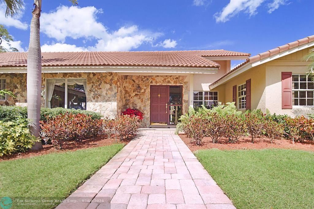 Boca Raton, Florida 33428, 5 Bedrooms Bedrooms, ,4 BathroomsBathrooms,Residential Rental,Exclusive Right,Whispering Pines Ln,F10443760