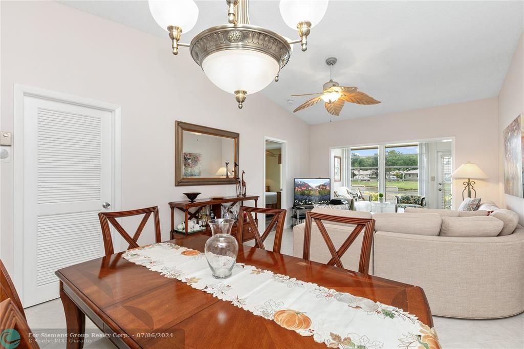 Boca Raton, Florida 33496, 2 Bedrooms Bedrooms, 6 Rooms Rooms,2 BathroomsBathrooms,Condo/Co-op/Villa/Townhouse,Exclusive Right,Argosy Dr,F10443839