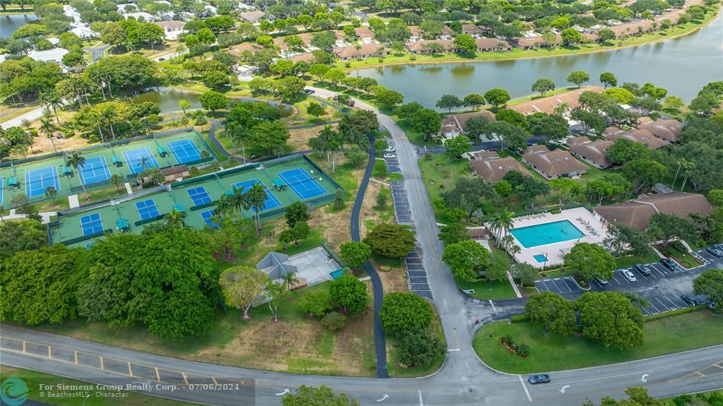 Boca Raton, Florida 33496, 2 Bedrooms Bedrooms, 6 Rooms Rooms,2 BathroomsBathrooms,Condo/Co-op/Villa/Townhouse,Exclusive Right,Argosy Dr,F10443839