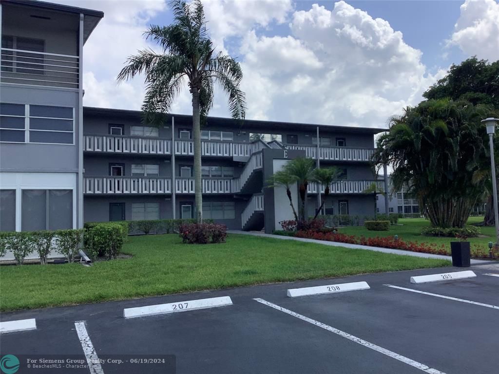 Boca Raton, Florida 33434, 1 Bedroom Bedrooms, ,1 BathroomBathrooms,Condo/Co-op/Villa/Townhouse,Exclusive Right,Suffolk,F10444532