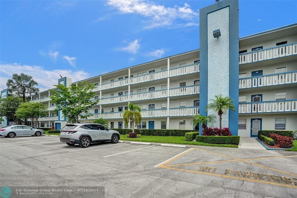 Boca Raton, Florida 33434, 2 Bedrooms Bedrooms, ,2 BathroomsBathrooms,Condo/Co-op/Villa/Townhouse,Exclusive Right,Lincoln A,F10446188