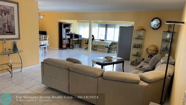 Boca Raton, Florida 33433, 2 Bedrooms Bedrooms, ,2 BathroomsBathrooms,Condo/Co-op/Villa/Townhouse,Exclusive Right,Spring Bottom Way,F10430645