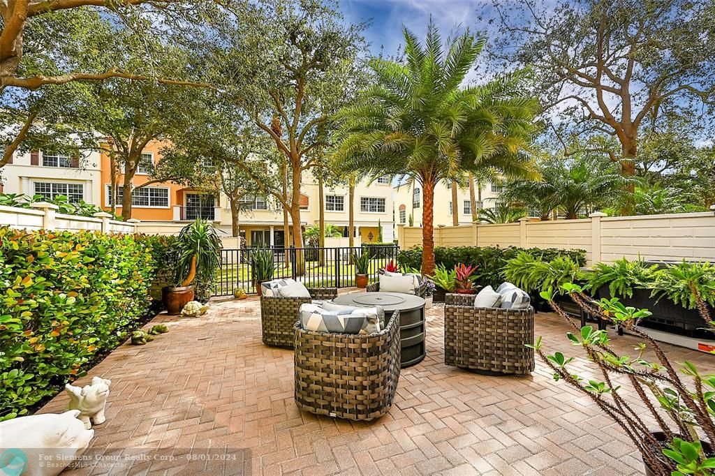 Boca Raton, Florida 33487, 3 Bedrooms Bedrooms, ,3 BathroomsBathrooms,Condo/Co-op/Villa/Townhouse,Exclusive Right,Trieste Ter,F10420848