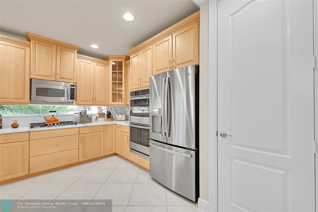 Boca Raton, Florida 33487, 3 Bedrooms Bedrooms, ,3 BathroomsBathrooms,Condo/Co-op/Villa/Townhouse,Exclusive Right,Trieste Ter,F10420848