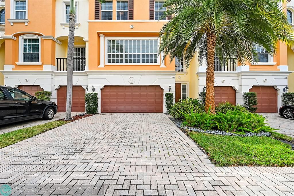 Boca Raton, Florida 33487, 3 Bedrooms Bedrooms, ,3 BathroomsBathrooms,Condo/Co-op/Villa/Townhouse,Exclusive Right,Trieste Ter,F10420848