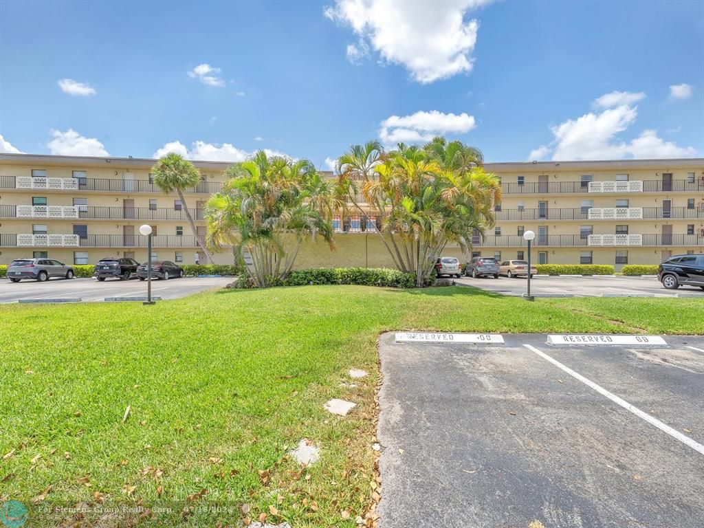 Boca Raton, Florida 33428, 2 Bedrooms Bedrooms, ,2 BathroomsBathrooms,Condo/Co-op/Villa/Townhouse,Exclusive Right,8th St,F10446907