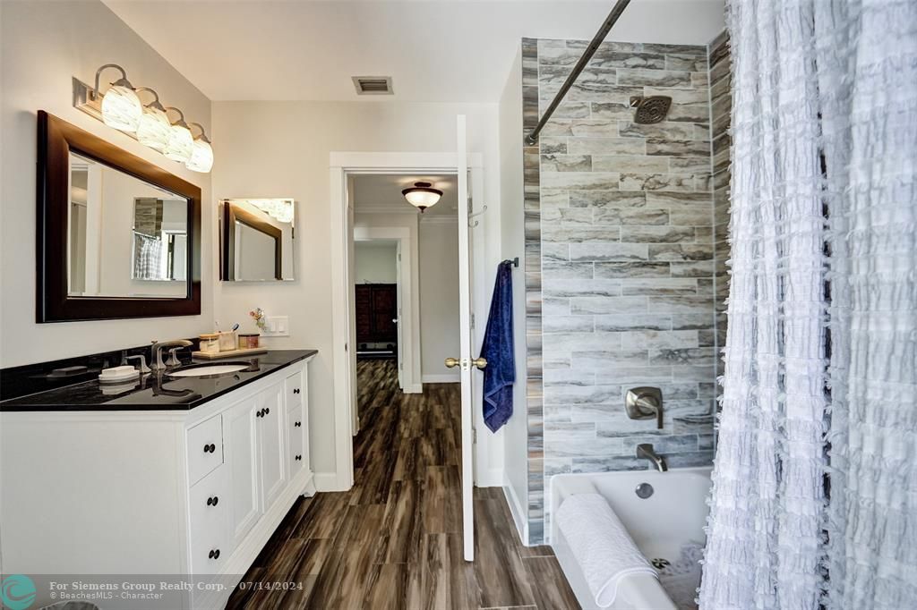 Boca Raton, Florida 33433, 4 Bedrooms Bedrooms, ,2 BathroomsBathrooms,Single Family,Exclusive Agency,Grande Dr,F10445711
