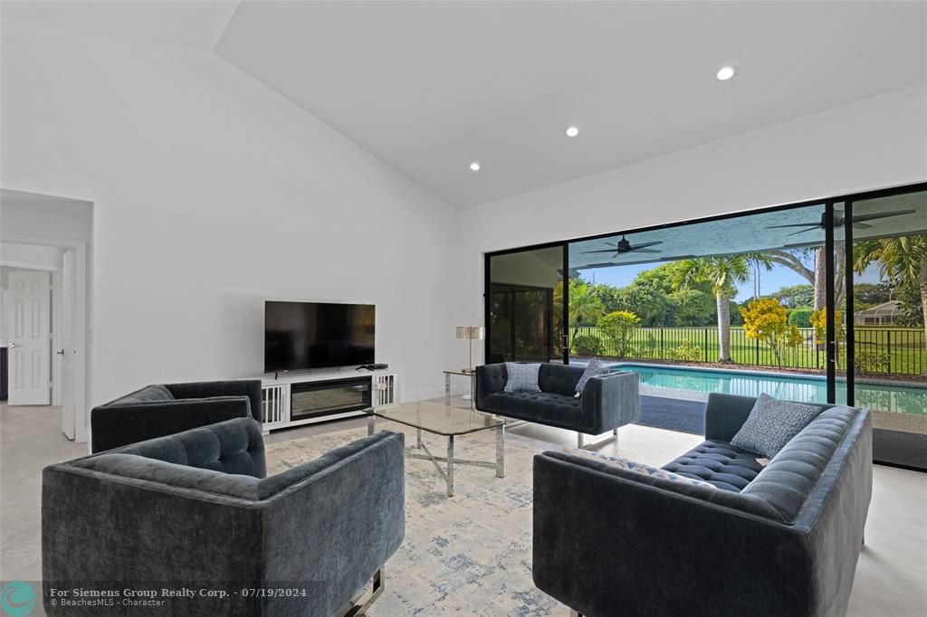 Boca Raton, Florida 33428, 3 Bedrooms Bedrooms, ,3 BathroomsBathrooms,Single Family,Exclusive Right,Boca Woods Ln,F10447174