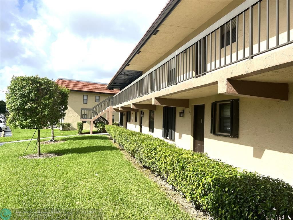 Boca Raton, Florida 33433, 2 Bedrooms Bedrooms, ,2 BathroomsBathrooms,Residential Rental,Exclusive Right,Lake Forest Cir,F10448519