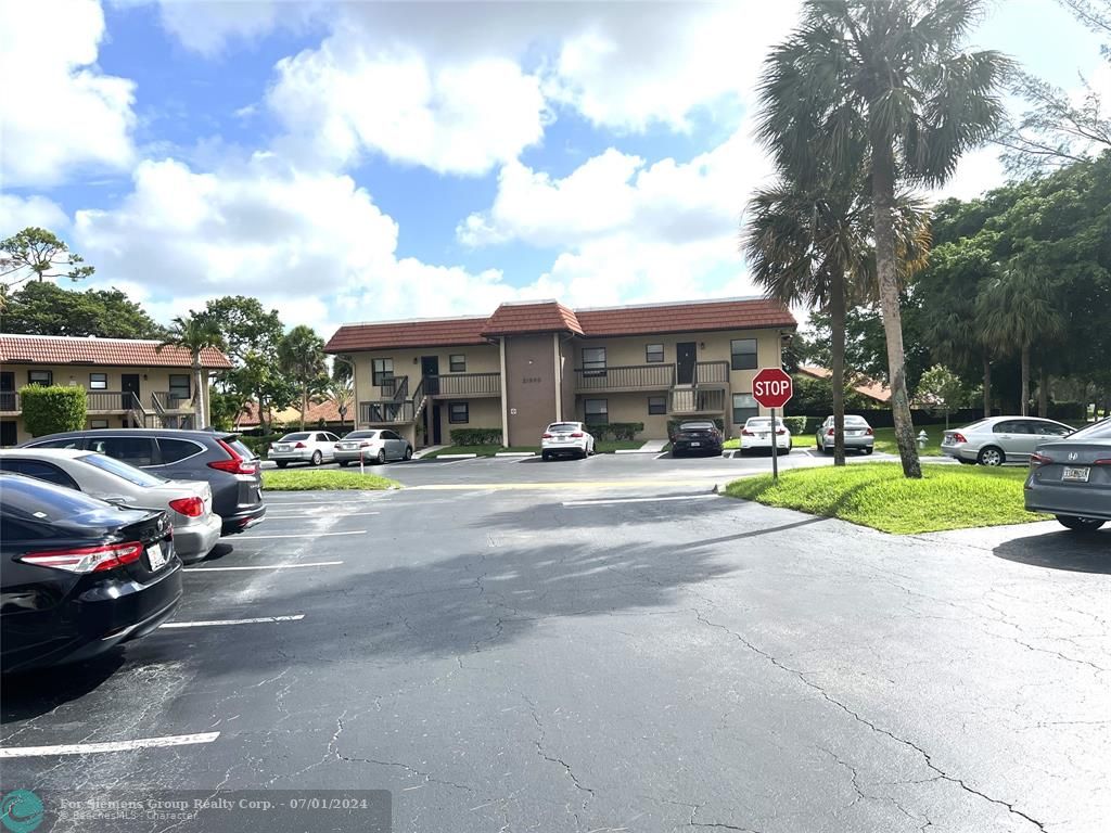 Boca Raton, Florida 33433, 2 Bedrooms Bedrooms, ,2 BathroomsBathrooms,Residential Rental,Exclusive Right,Lake Forest Cir,F10448519