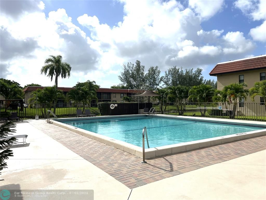 Boca Raton, Florida 33433, 2 Bedrooms Bedrooms, ,2 BathroomsBathrooms,Residential Rental,Exclusive Right,Lake Forest Cir,F10448519