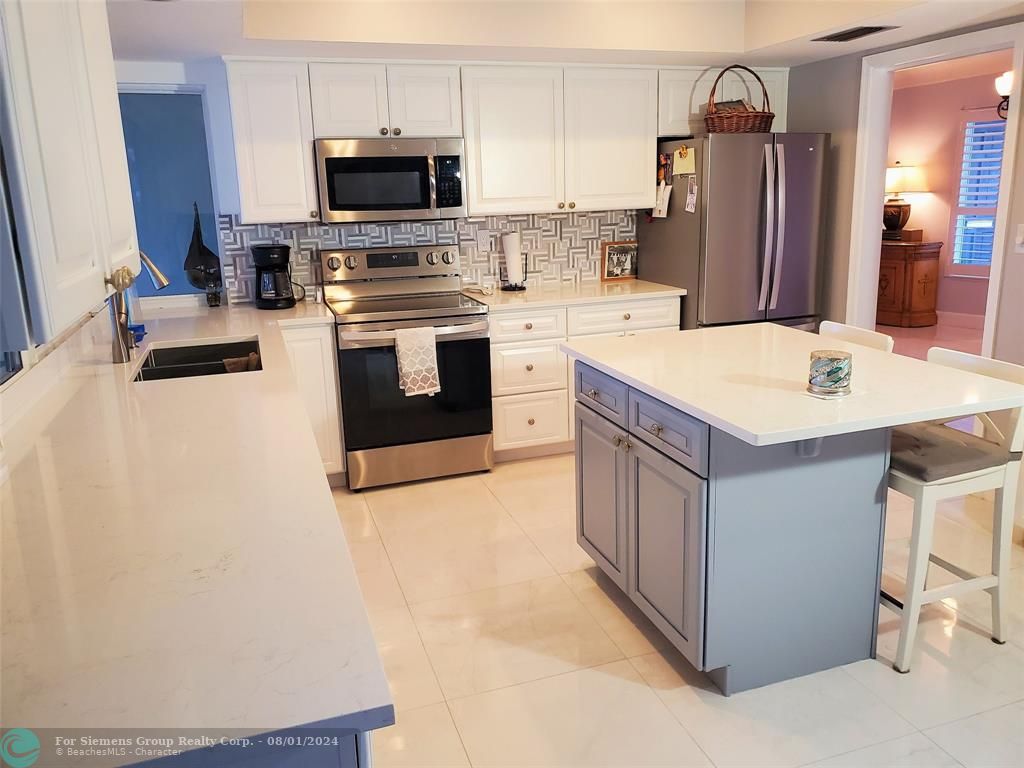 Boca Raton, Florida 33487, 2 Bedrooms Bedrooms, ,2 BathroomsBathrooms,Single Family,Exclusive Right,Appleby Street,F10449165