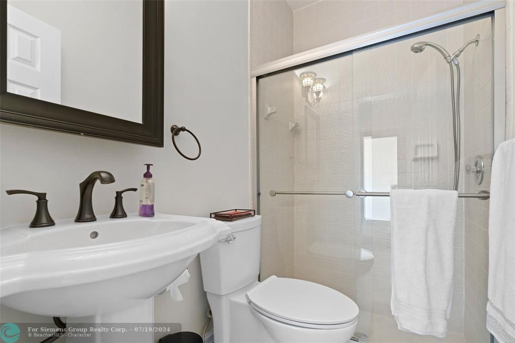 Boca Raton, Florida 33428, 4 Bedrooms Bedrooms, ,3 BathroomsBathrooms,Single Family,Exclusive Agency,Old Bridge Trl,F10449088