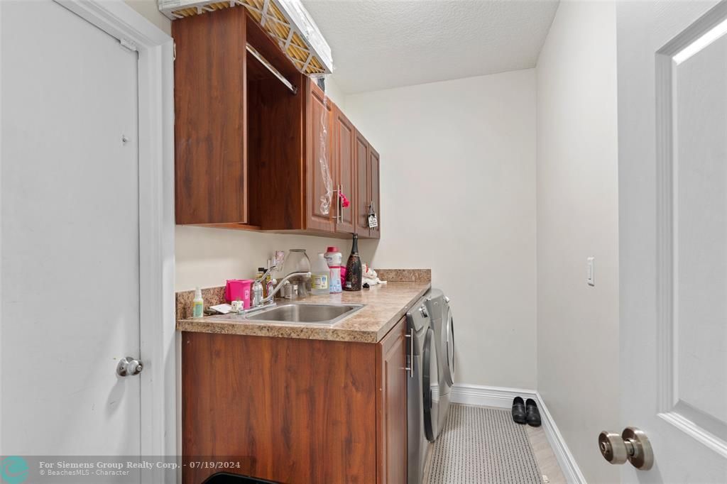 Boca Raton, Florida 33428, 4 Bedrooms Bedrooms, ,3 BathroomsBathrooms,Single Family,Exclusive Agency,Old Bridge Trl,F10449088