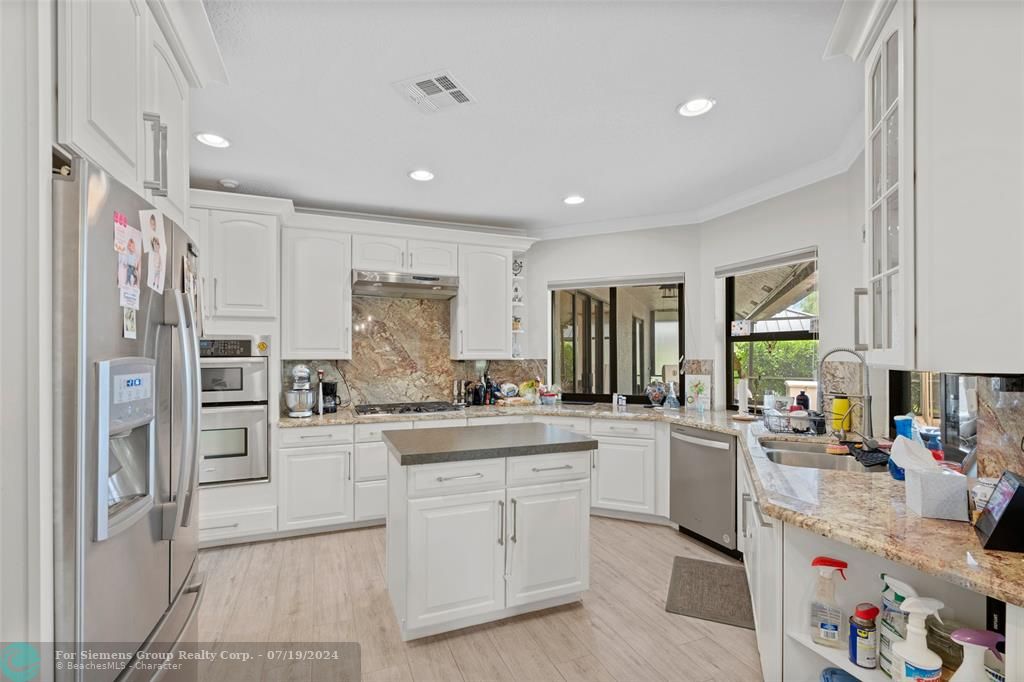 Boca Raton, Florida 33428, 4 Bedrooms Bedrooms, ,3 BathroomsBathrooms,Single Family,Exclusive Agency,Old Bridge Trl,F10449088