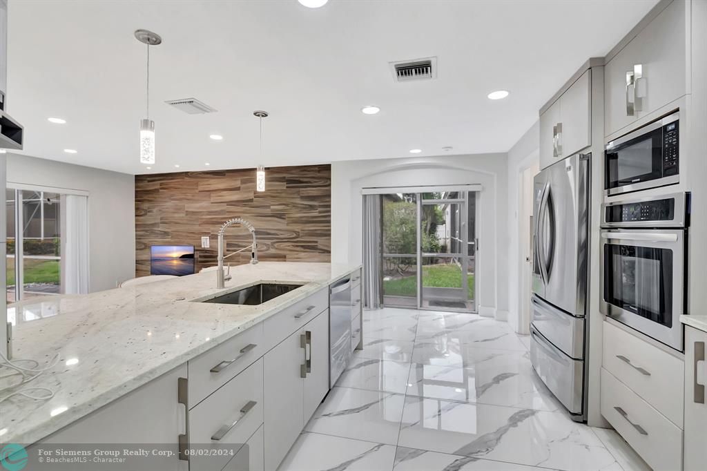 Boca Raton, Florida 33433, 4 Bedrooms Bedrooms, ,4 BathroomsBathrooms,Single Family,Exclusive Right,Brava Way,F10443723
