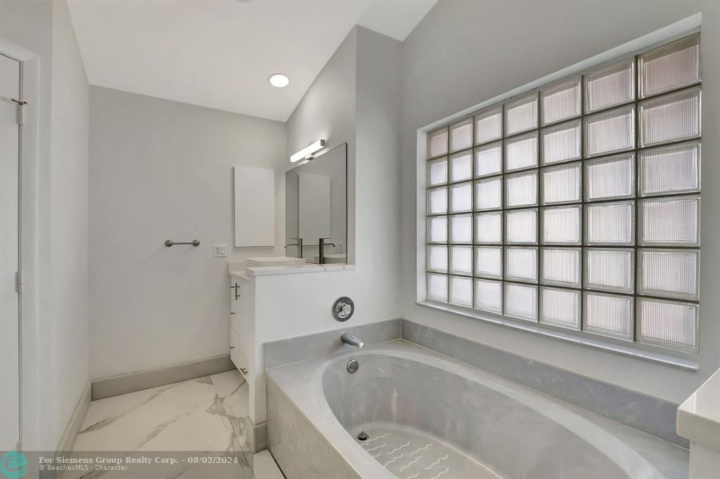 Boca Raton, Florida 33433, 4 Bedrooms Bedrooms, ,4 BathroomsBathrooms,Single Family,Exclusive Right,Brava Way,F10443723