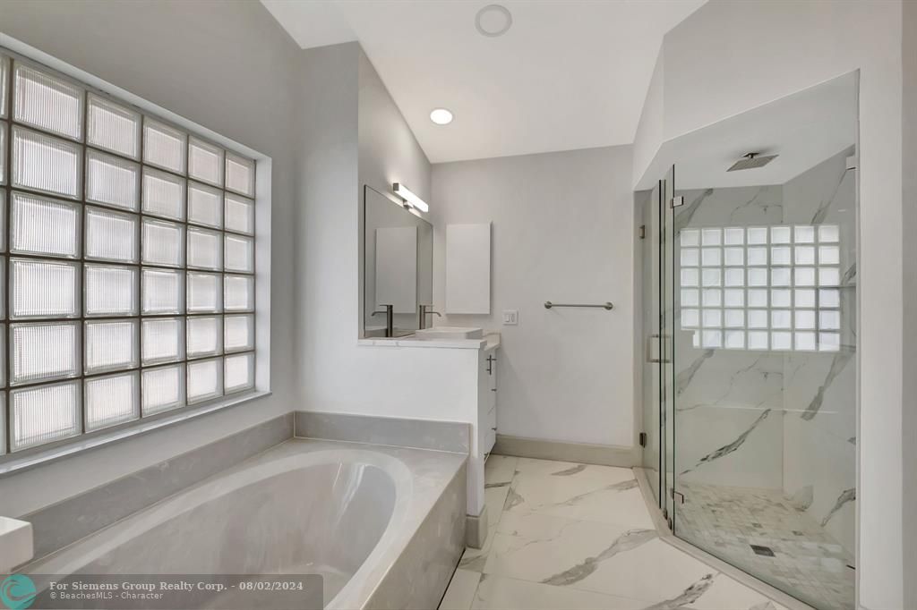 Boca Raton, Florida 33433, 4 Bedrooms Bedrooms, ,4 BathroomsBathrooms,Single Family,Exclusive Right,Brava Way,F10443723